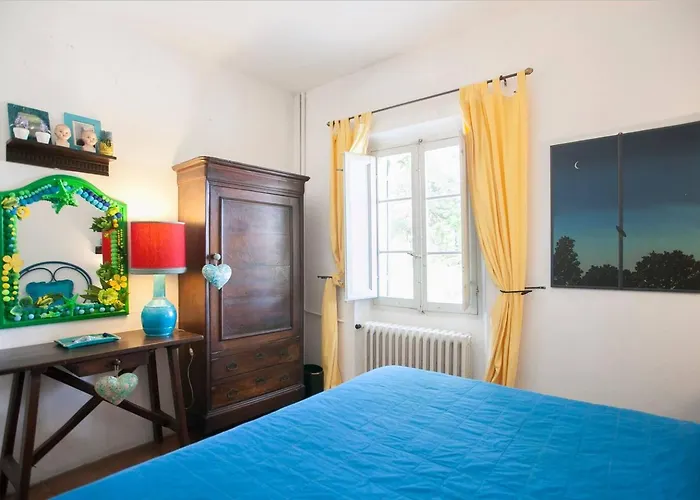 Casale *